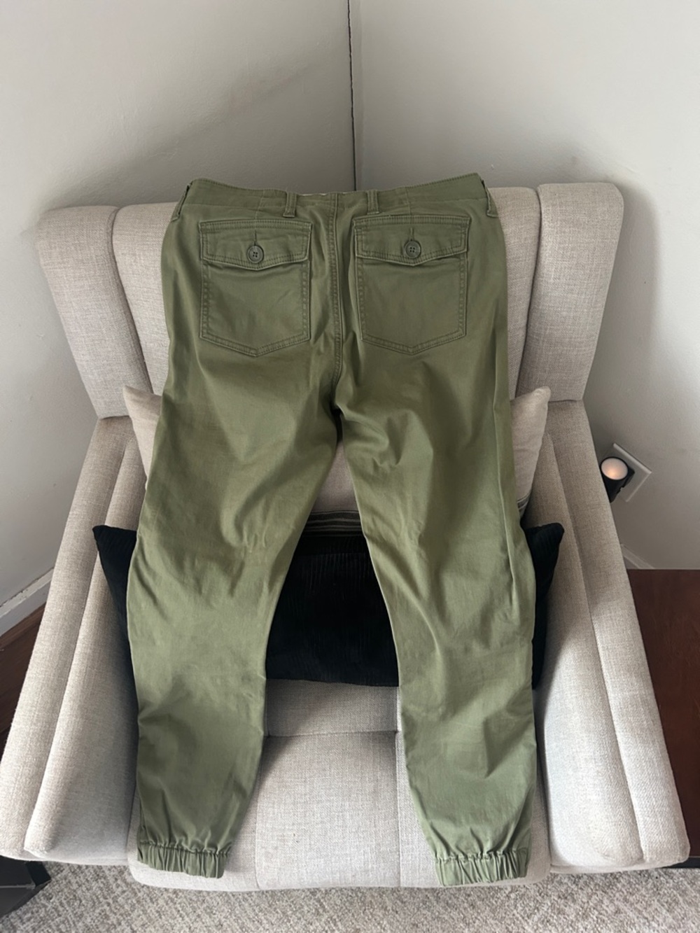 Cabi Olive Green Jogger Pants - Picture 4 of 4